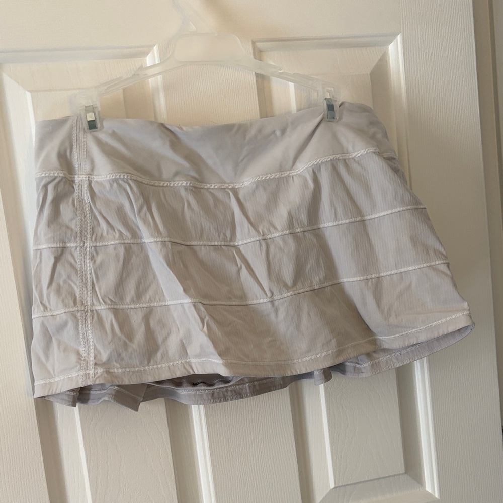 Lululemon light grey Pleated Mini Skirt size 10